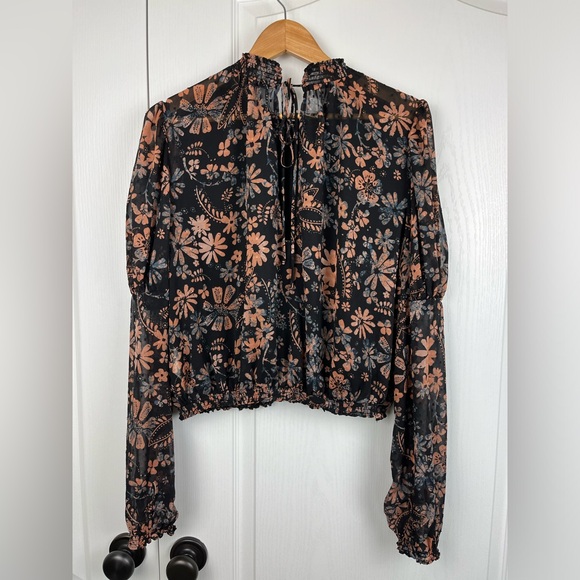 Free People Clarissa Top in Midnight Size Small Juliet sleeve, tie back - Picture 2 of 9